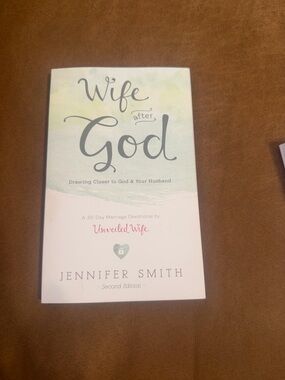 Wife After God by Jennifer Smith - Pastel Green & White Devotional